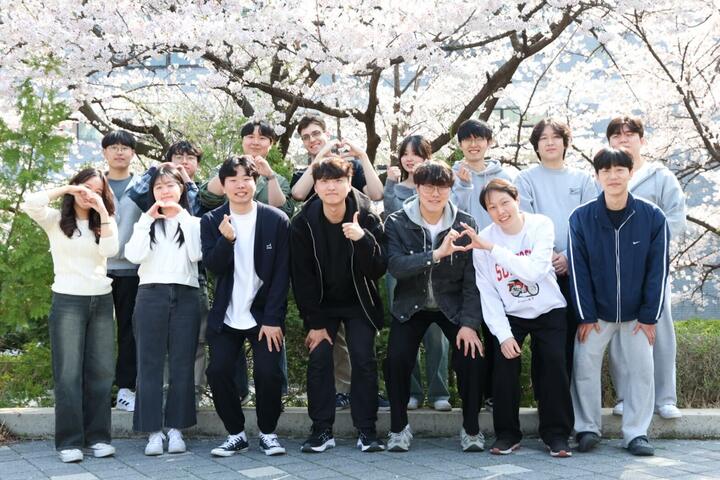 Lab members at spring blossom gathering